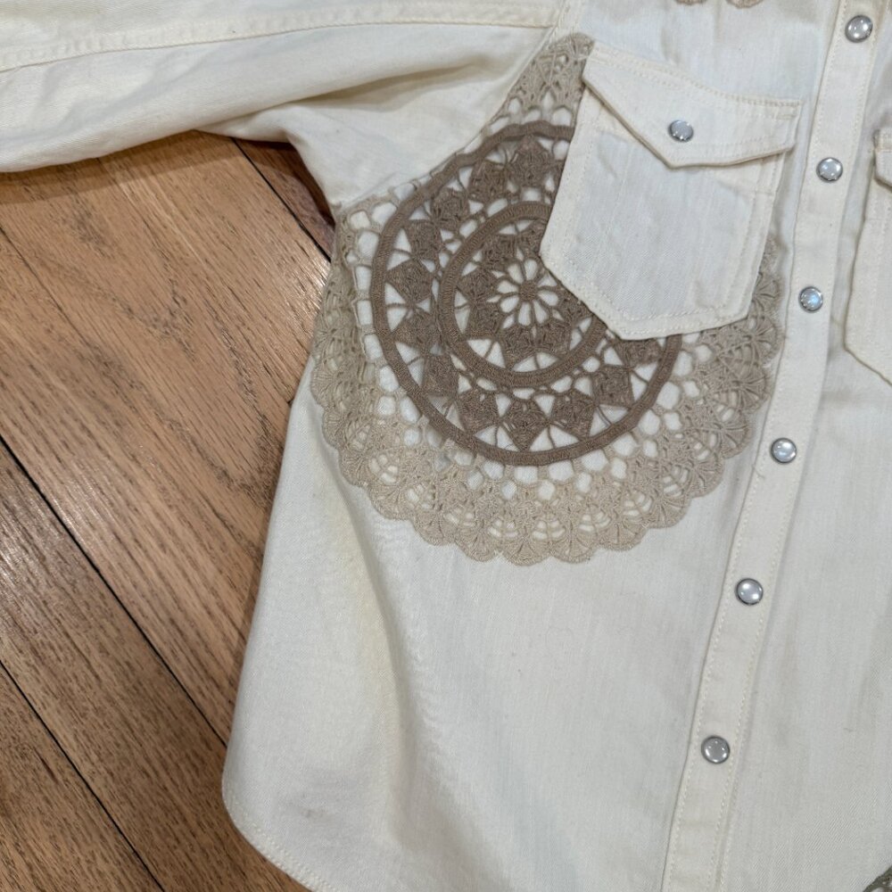 Anthropologie Bohemian Crochet 3/4 Sleeve Button Down NWOT Size XXS - Picture 7 of 7